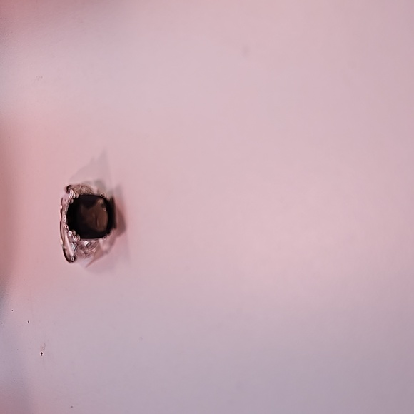 Stunning cushion cut brown topaz diamond ring. - Picture 2 of 6